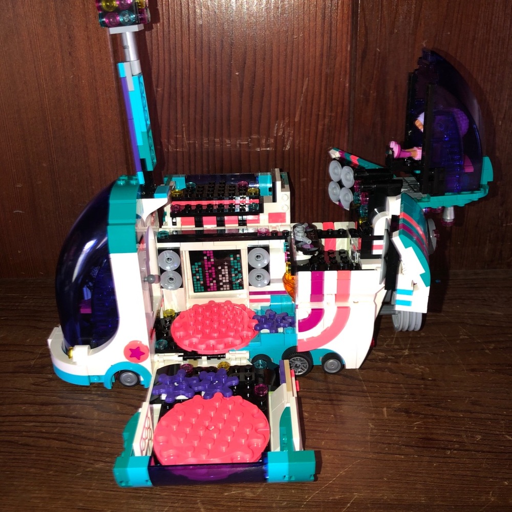 LEGO MOVIE 2 Pop-Up Party Bus & Lucy Builder Box